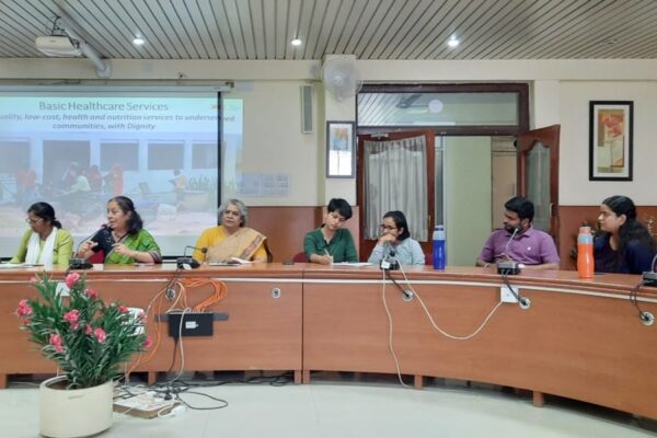 छात्रहितधारक संवाद आर्थिक निर्भरता का आधार स्तंभ : डा. मीनू श्रीवास्तव