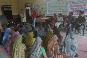 स्वरोजगार के लिए महिलाओं को कुक्कुटपालन का प्रशिक्षण