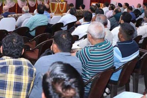 किसानों के विकास के लिए कृषक संगोष्ठी