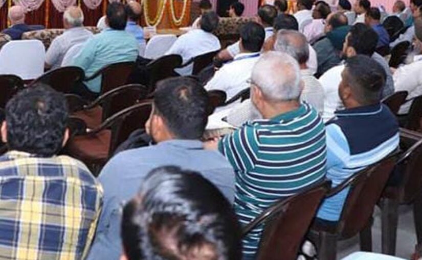 किसानों के विकास के लिए कृषक संगोष्ठी