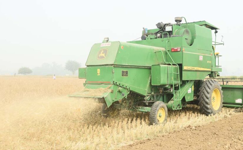 वायु प्रदूषण चिंता का कारण : धान की पराली न जलाएं , यंत्रों का करें इस्तेमाल