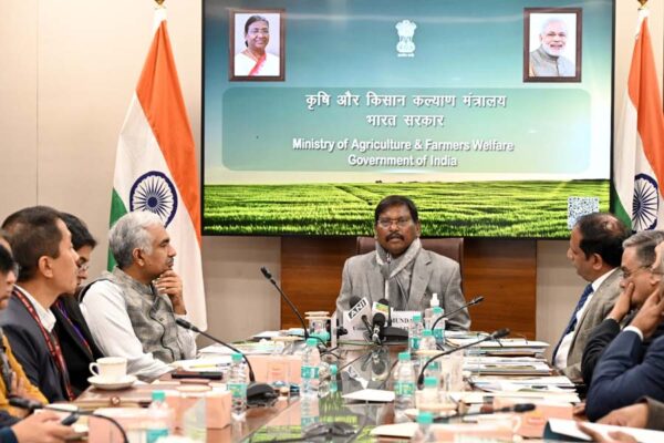 किसानों पर केंद्रित करें लाभ – अर्जुन मुंडा