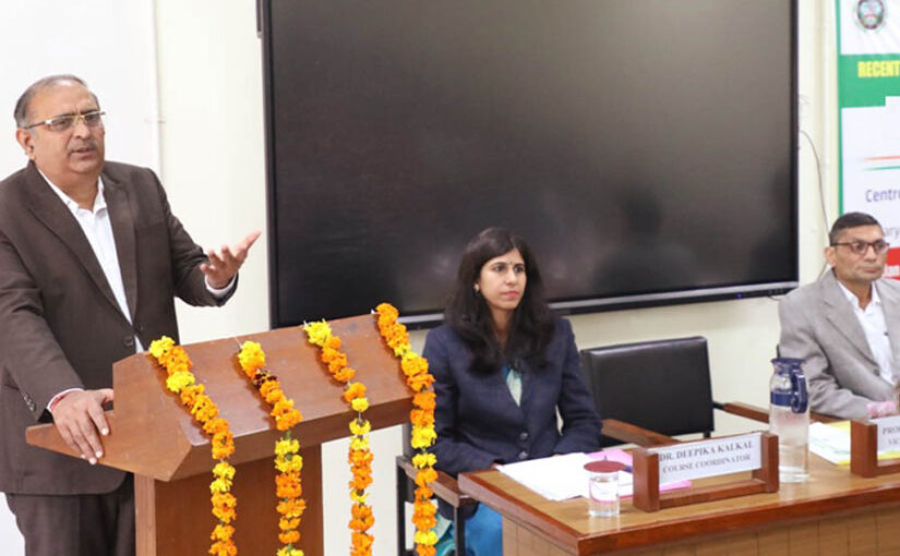 कीट प्रबंधन (Pest Management) : पर्यावरण हितैषी तकनीकें अपनाएं