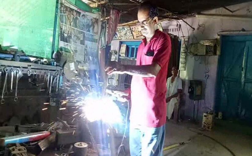 किसान ने बनाई गन्ना की कलम (Sugarcane Bud) बनाने की मशीन