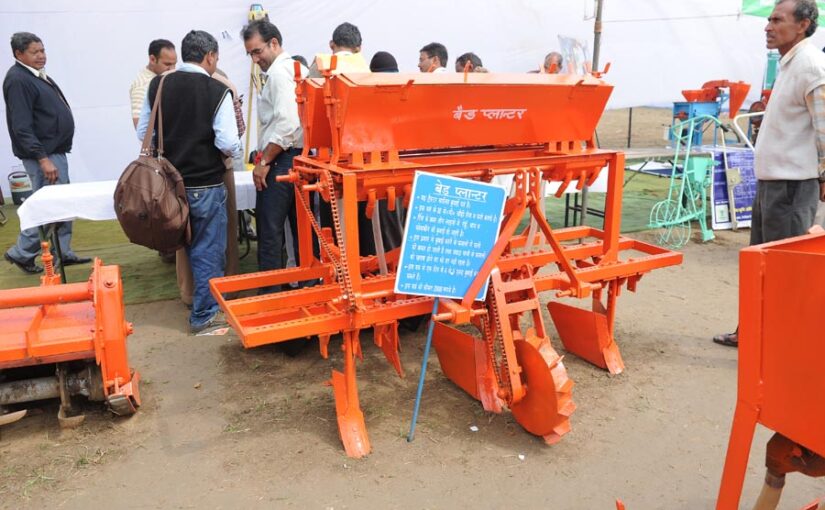 कृषि यंत्र (Agricultural Machinery) से करें सीधी बोआई