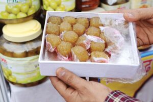 आंवला लड्डू (Amla Laddus)