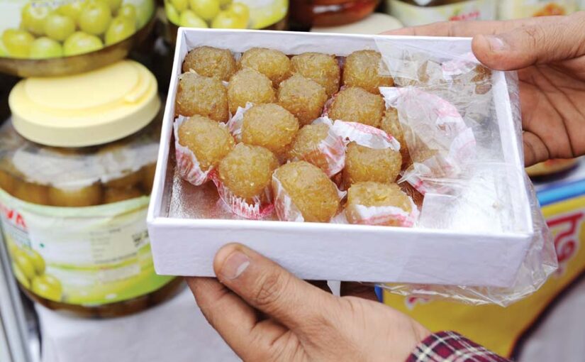 आंवला लड्डू (Amla Laddus) से मेहमानों का स्वागत