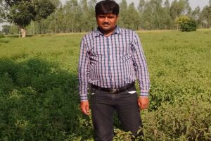 युवा किसान (Young Farmer)