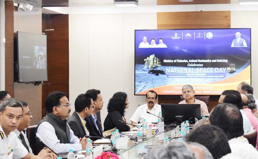 समुद्री मछली पकड़ने वाले जहाजों पर 1,00,000 ट्रांसपोंडर (Transponders) लगाए जाएंगे
