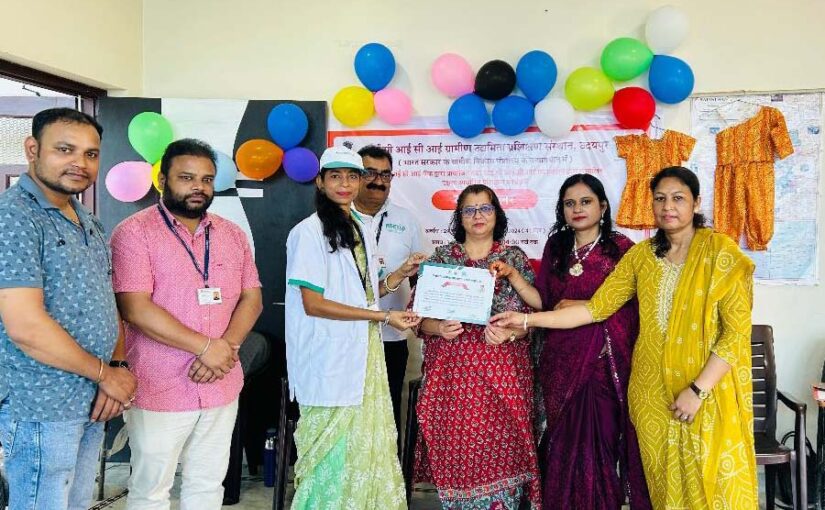 “वस्त्र से वजूद तक” प्रशिक्षण का आयोजन