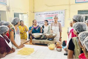 Training : युवा महिलाओं के लिए फलसब्जी प्रसंस्करण पर ट्रेनिंग