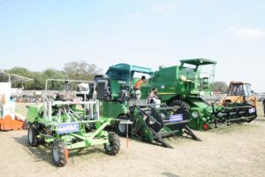 Machinery : ऐसी मशीनरी विकसित हो जिस से कृषि लागत हो कम  