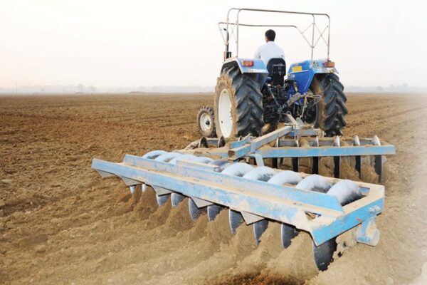 Agricultural Machinery : खेत तैयार करने का खास यंत्र एग्रोमैक डिस्क हैरो