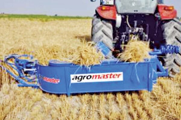 Reaper : डीजल इंजन और ट्रैक्टर से चलने वाले रीपर