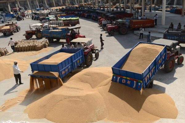 Tariff : अमेरिकी टैरिफ -हमें किसान और कृषि बाजार को मजबूत करना होगा
