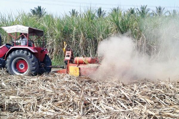 Crop Residue : मशीन से फसल अवशेष को बनाएं खाद