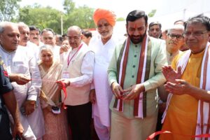Agricultural Fair : कृषि मेले में पहले दिन ही पहुंचे 72,000  किसान