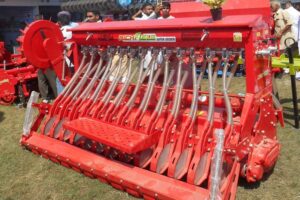 Farm Machinery: सुपर सीडर से करें सीधी बोआई