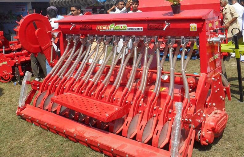 Farm Machinery: सुपर सीडर से करें सीधी बोआई