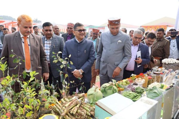 Banaras Farmer Fair : कृषि को सशक्त बनाने पर जोर