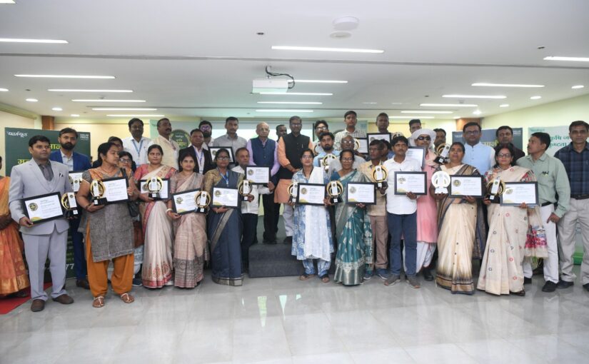 FNF Awards : पटना में संपन्न हुआ फार्म एन फूड कृषि सम्मान अवार्ड