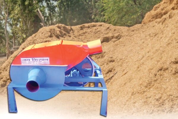 Straw Blower : भूसा भरने की मशीन