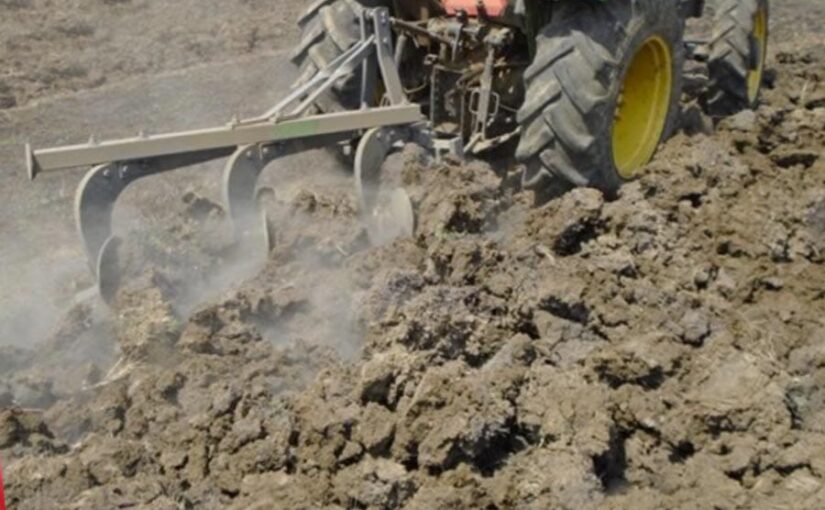 Agriculture Tips : गर्मी में गहरी जुताई (deep plowing) क्यों है जरूरी