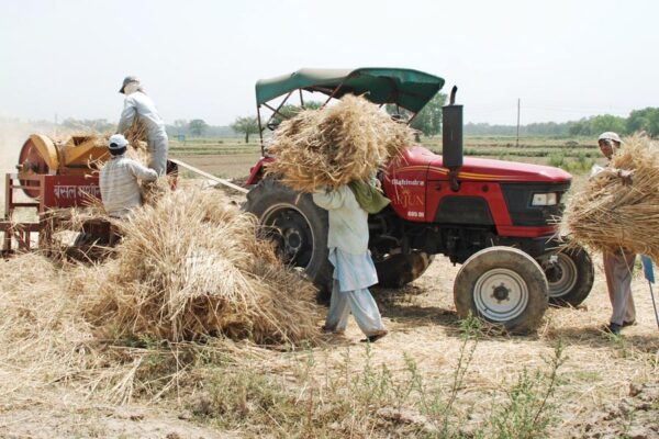 Thresher : थ्रेशर अनेक फसलों से अनाज निकालने का यंत्र