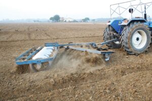 Soil Tillage Methods : खेत में जुताई की जरूरत और उस के फायदे