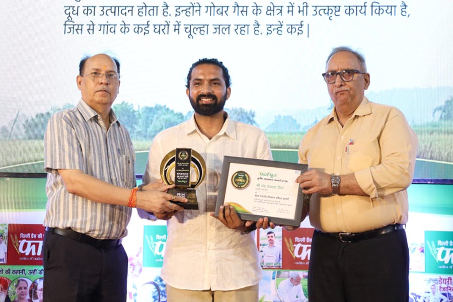 Success Story : 200 मवेशियों से चंद्र प्रकाश कमा रहे हैं लाखों रुपये
